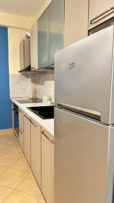 Lungomare Stay 24/7 Self Check-In Vlorë Екстериор снимка